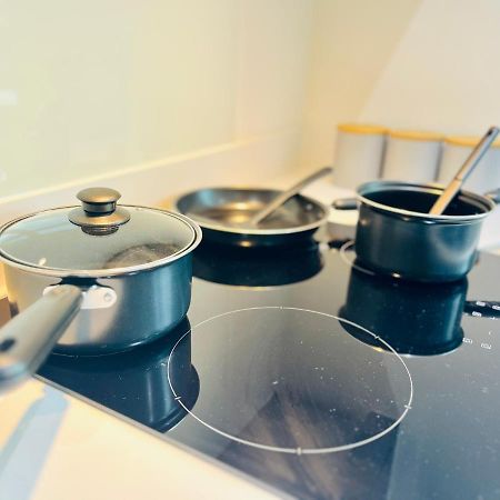Stylish Studio Apartment Near To Old Trafford Stadium แมนเชสเตอร์ ภายนอก รูปภาพ