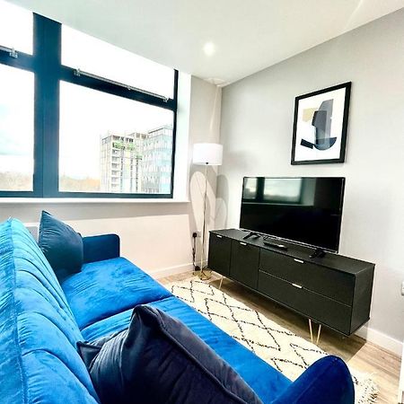 Stylish Studio Apartment Near To Old Trafford Stadium แมนเชสเตอร์ ภายนอก รูปภาพ